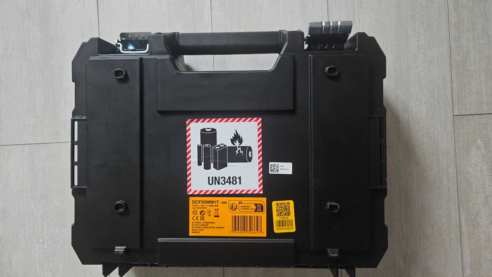 Нов Куфар DeWALT