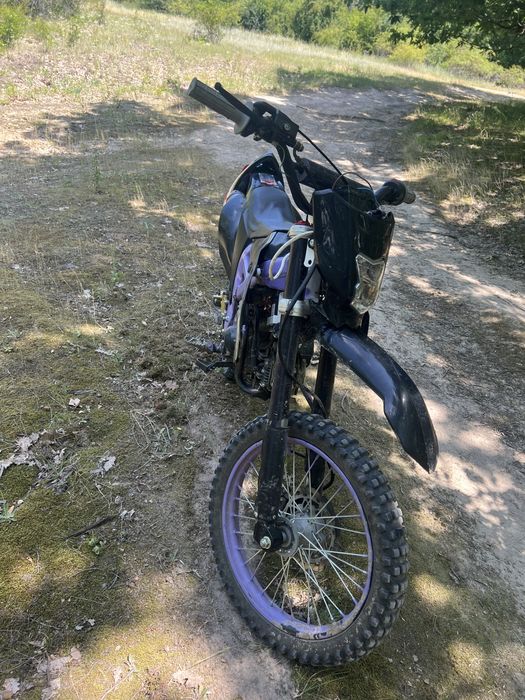 Vând cross 125 hidranat