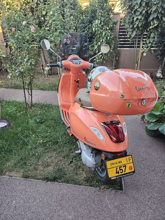 De vanzare scuter PiagioVespa 50