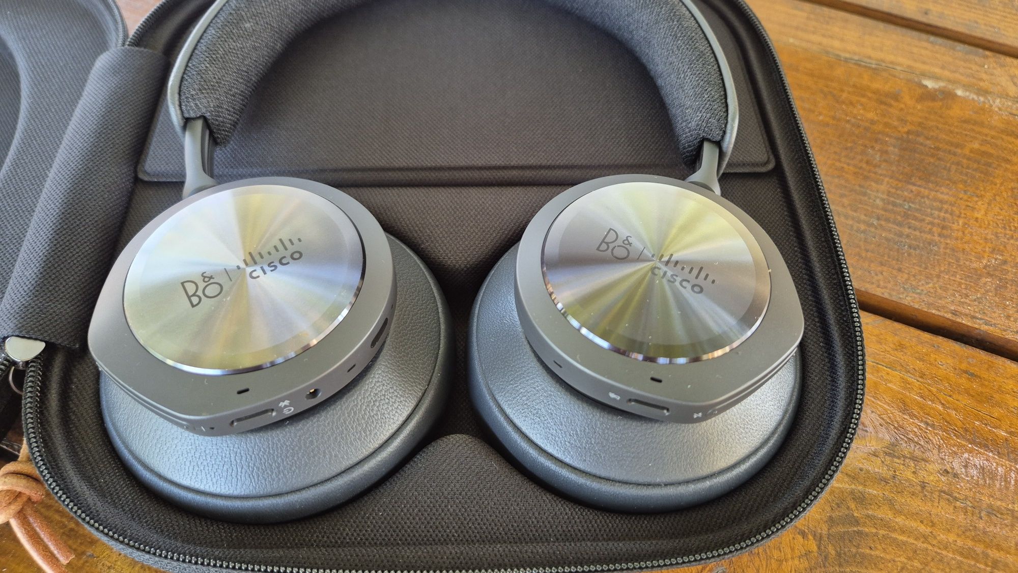 Casti Bang & Olufsen Cisco 980