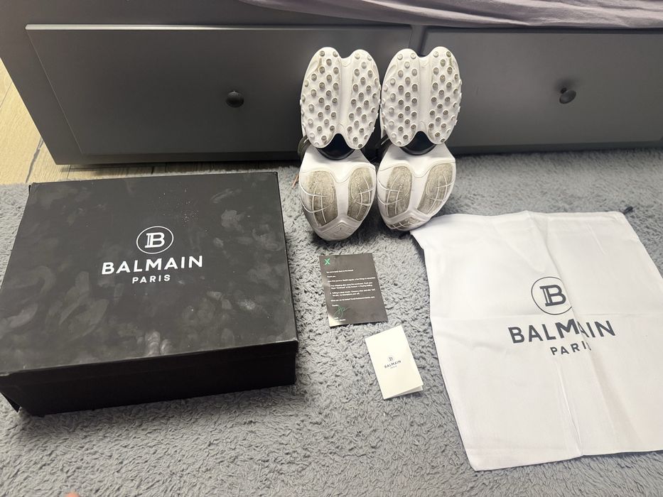 Balmain unicorn noi