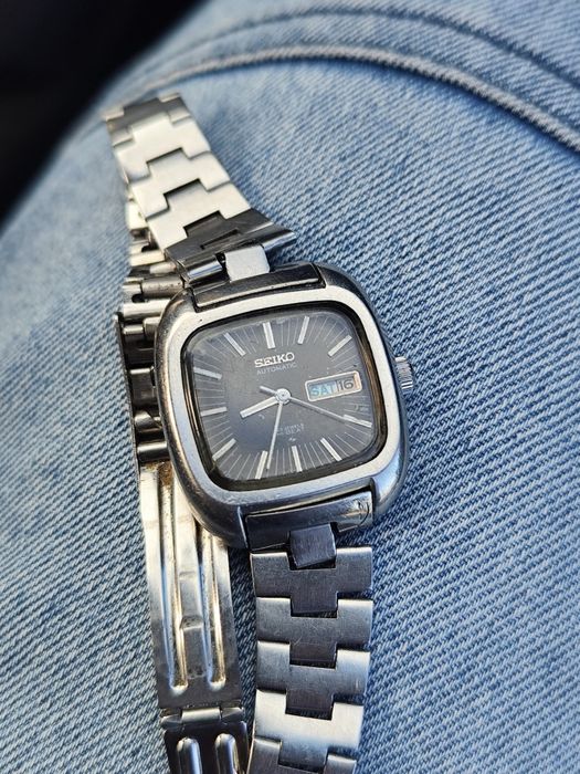 Дамски часовник SEIKO автомат от 70 те години
