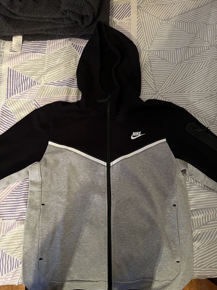 Nike Tech Fleece Горнище