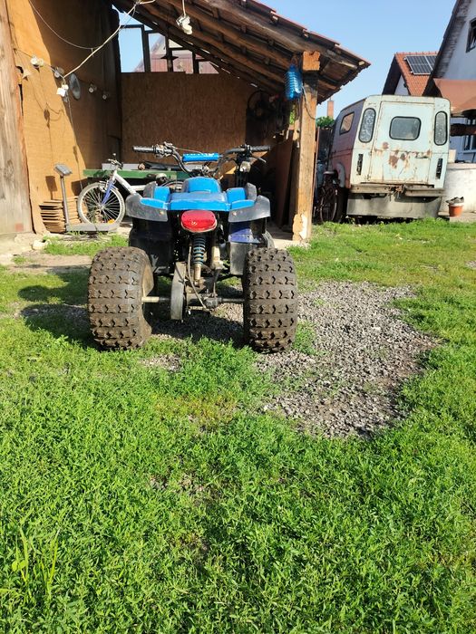 Vând Atv in 4 timpi funcțional