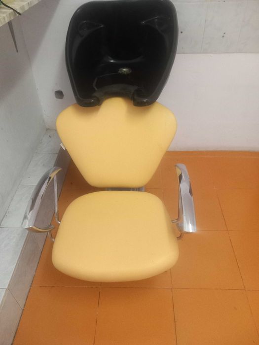 Измивна колона за коса в добро състояние 350 лв