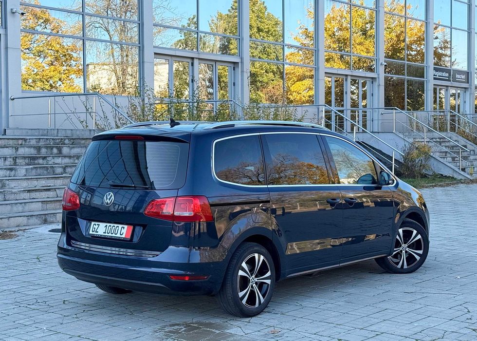 VW Sharan 2.0 TDi 170cp Cutie DSG Panoramic 7 Locuri Dynaudio WEBASTO