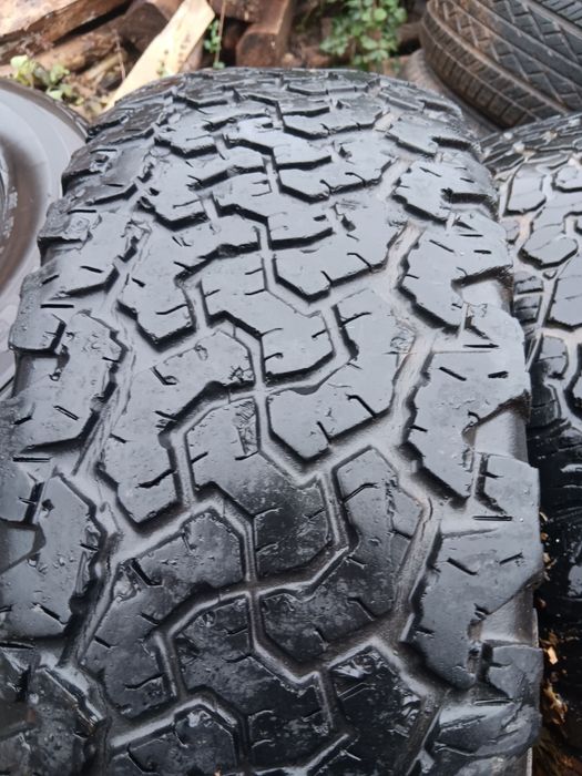 31х10.5 15 гуми 2бр резервна джип кал офф роад