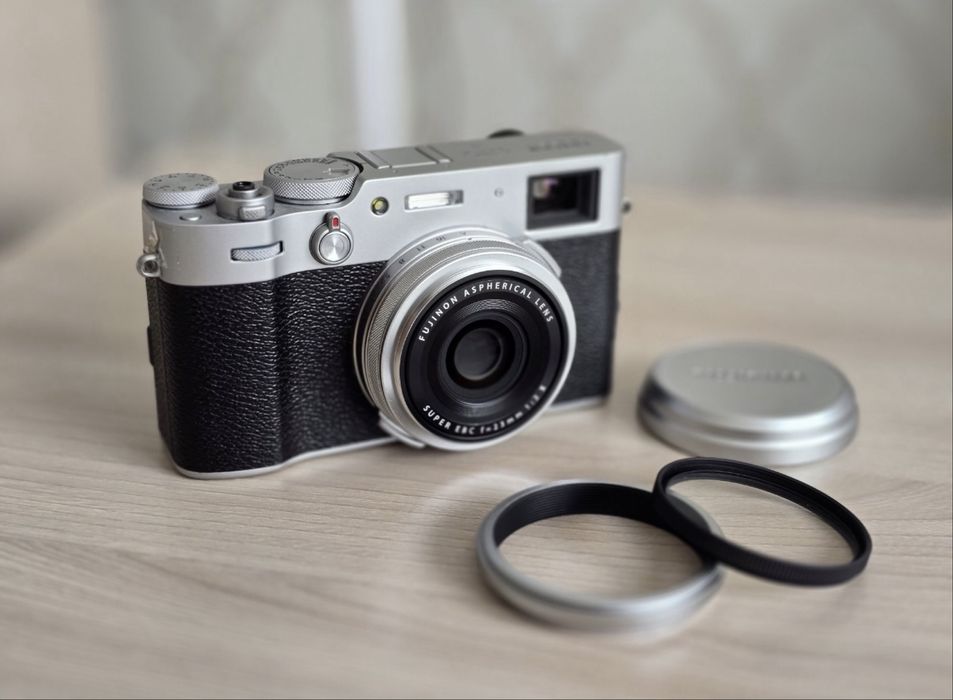 Fujifilm x100v серебристый