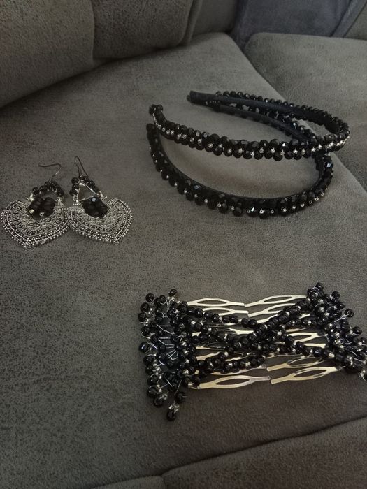 Продаются ободки, бонусом серёжки,