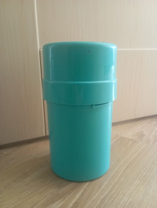 Продам контейнер для еды