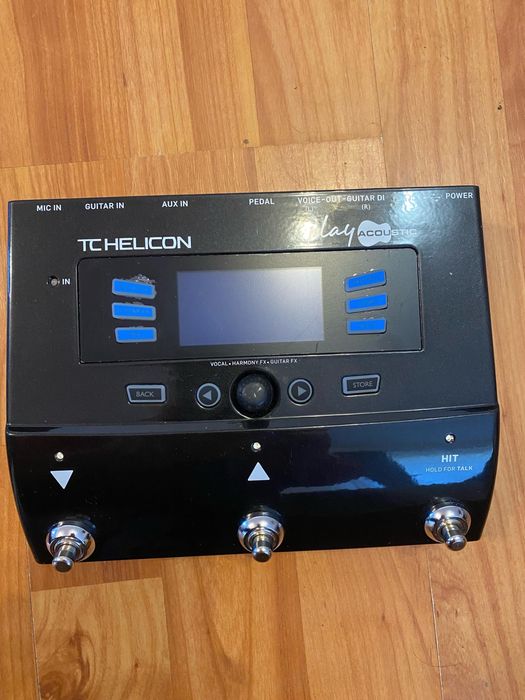TC Helicon - Efect de armonie voce si chitara