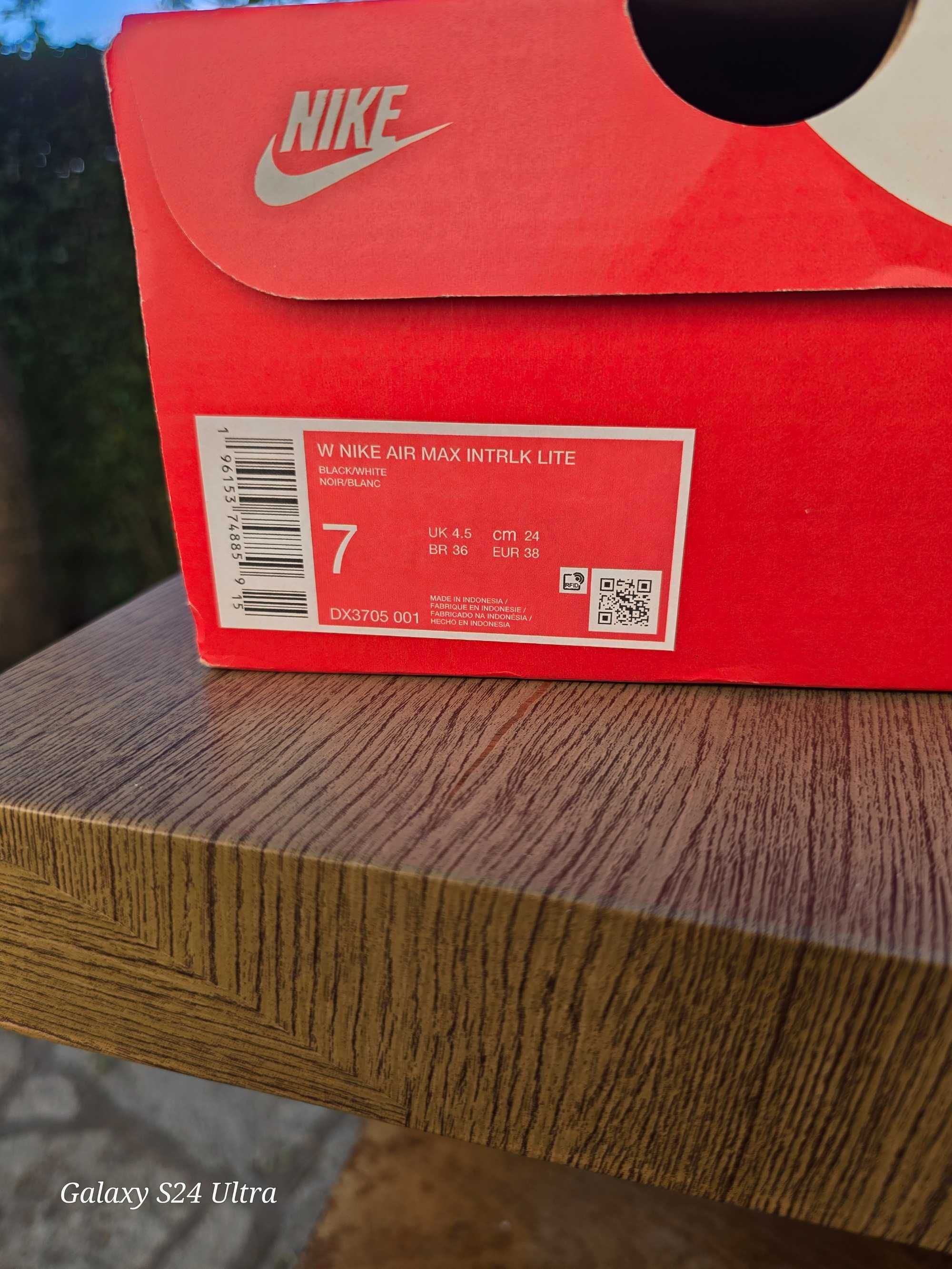 Nike Air Max INTRLK
