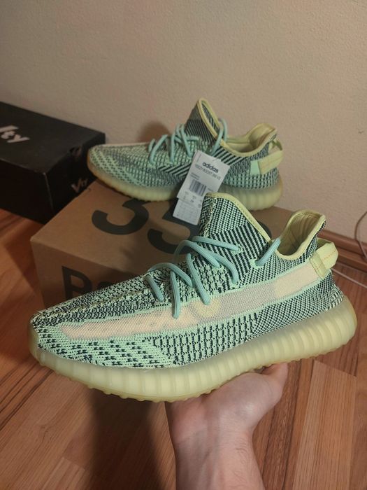 Yeezy 350 v2 marimea 44
