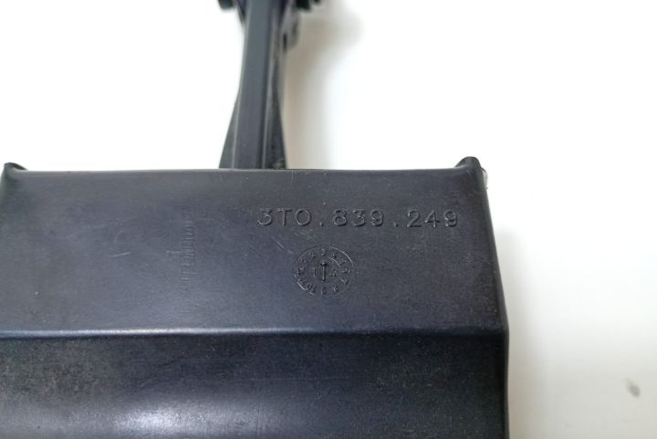 Opritor usa 3T0839249 Skoda Superb a 2-a generatie (facelift)