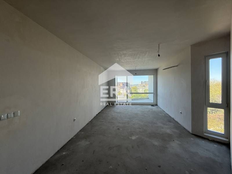 Продава се Тристаен апартамент в Варна, Чайка - 118 кв.м за 2543 €/кв.м - Снимка #7