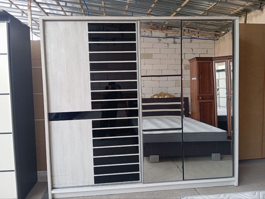 Продам шкаф купе