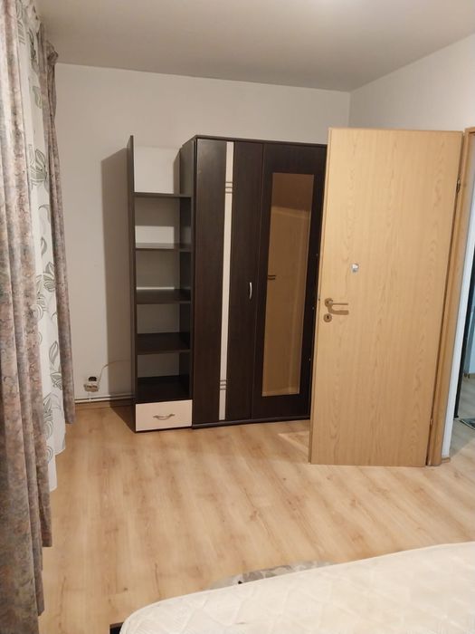 Inchiriez apartament cu 2 camere