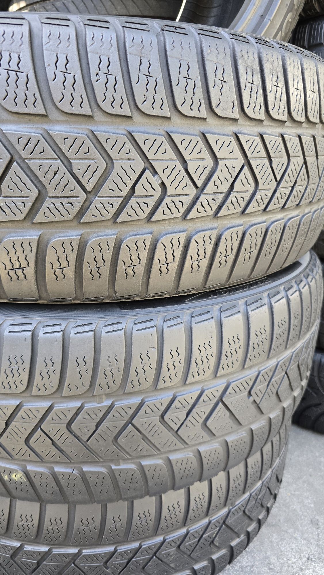4 anvelope iarnă Pirelli 235/45/19 - transport gratuit