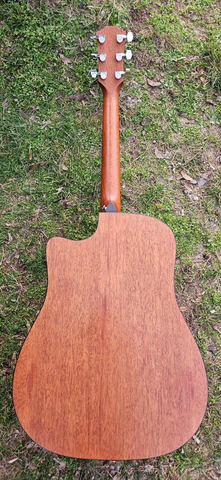 Taylor 310CE 2004