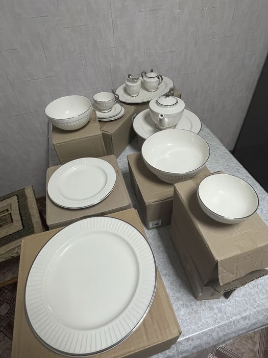 Продам сервиз на 12 персон
