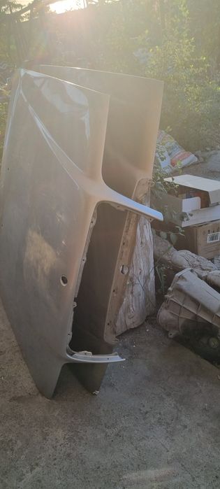 запчасти для мерседеса Е 230 124 кузов. Mercedes