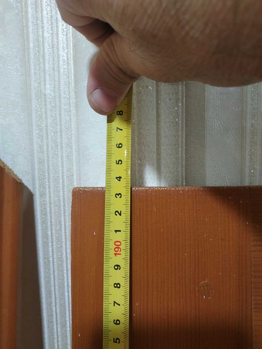 Продам входную дверь