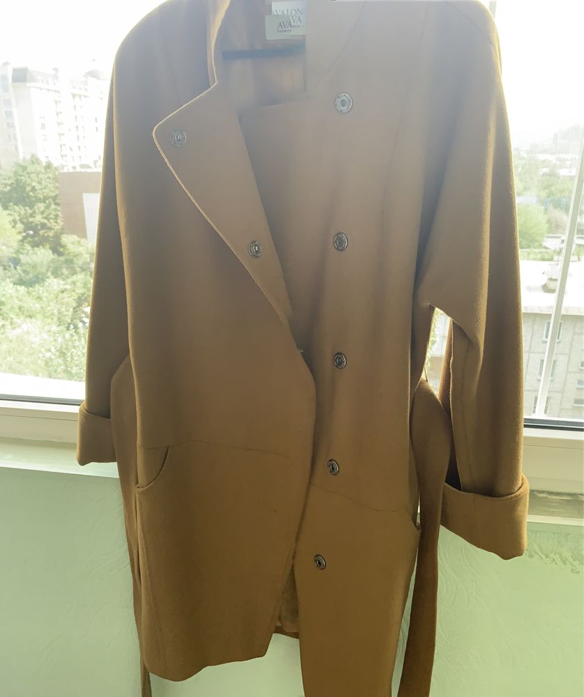 Роскошное шерстяное пальто