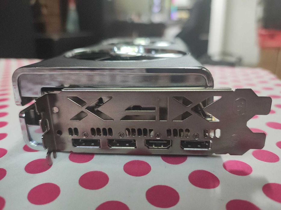 Placa video XFX Radeon RX 5700 XT THICC II 8GB GDDR6 256-bit.