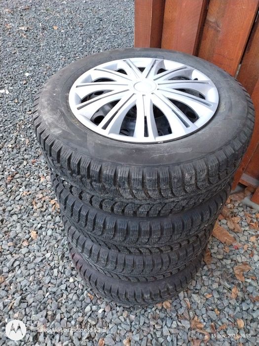 Anvelope iarna pe jantă cu capac