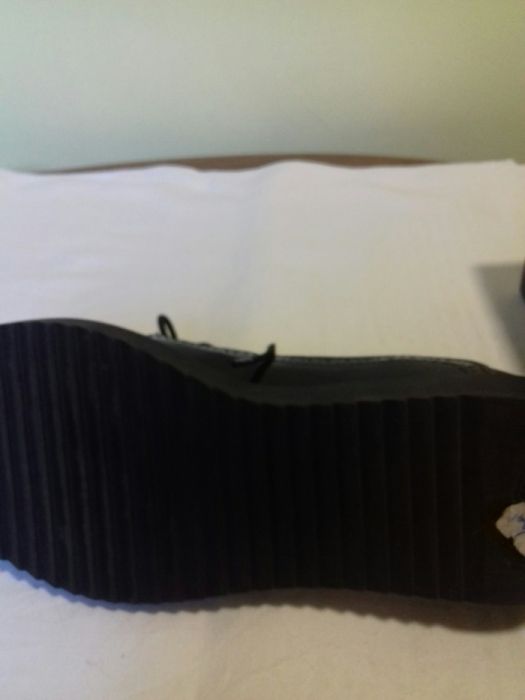 Pantofi noi piele