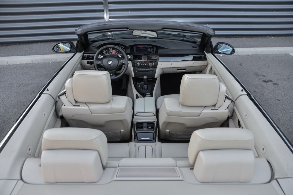 BMW E93 330d Cabrio ///M Pack – unic proprietar