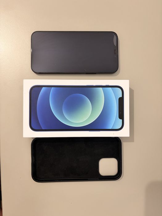 Vând iPhone 12 64gb blue
