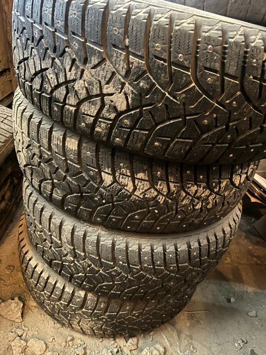 Зимняя резина Bridgestone 235/55/19