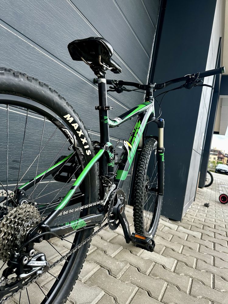 Велосипед - Мекица GIANT Stance 27.5" S” 3х9
