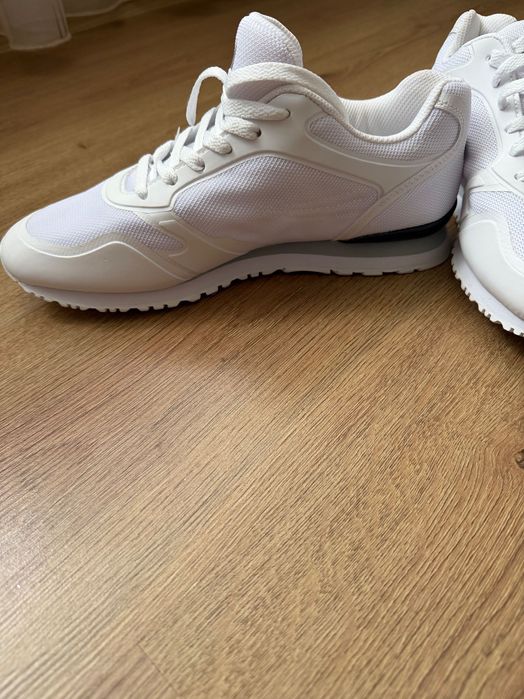 Маратонки на Fila