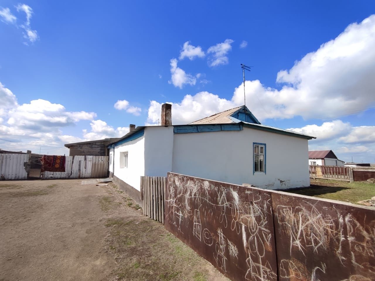 Продам дом в с. Каракудук