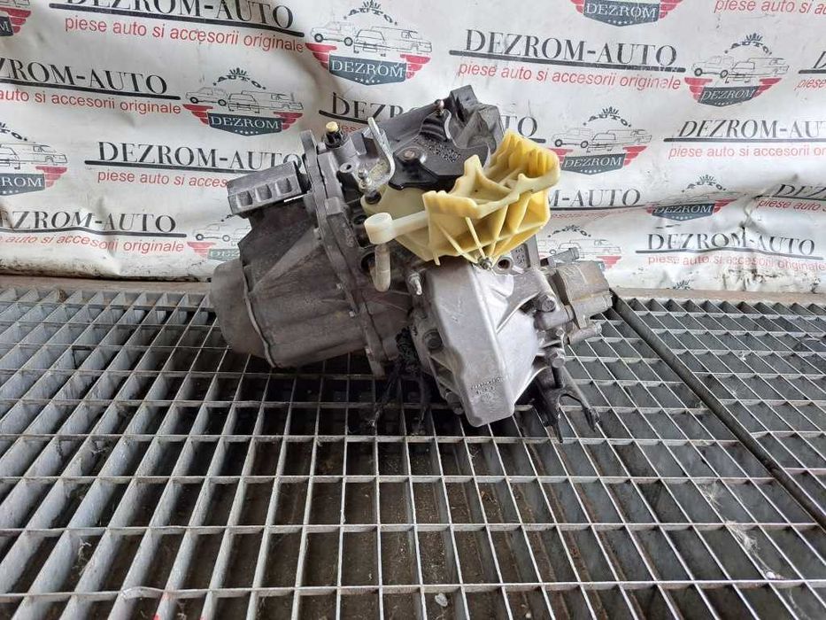 Cutie Viteze 1608511780 20ET03  Peugeot 2008 1.6 Vti 5FS 120 Cai