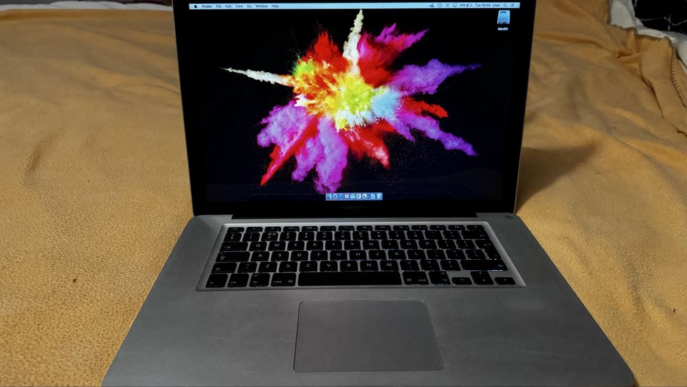 Apple MacBook pro 2011 A1286