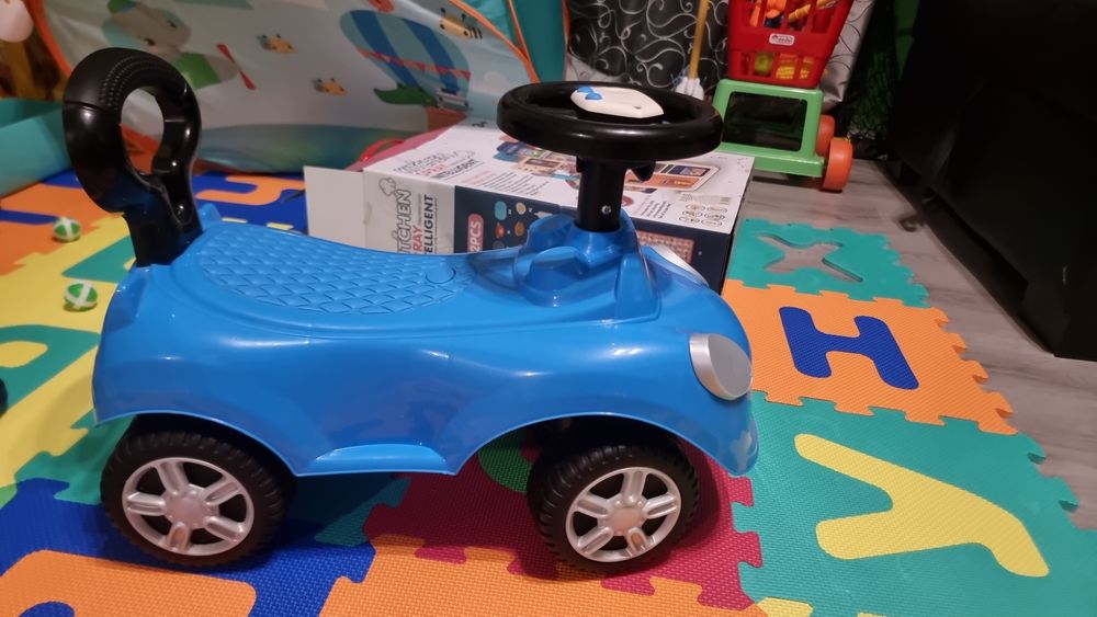 Детска количка за бутане