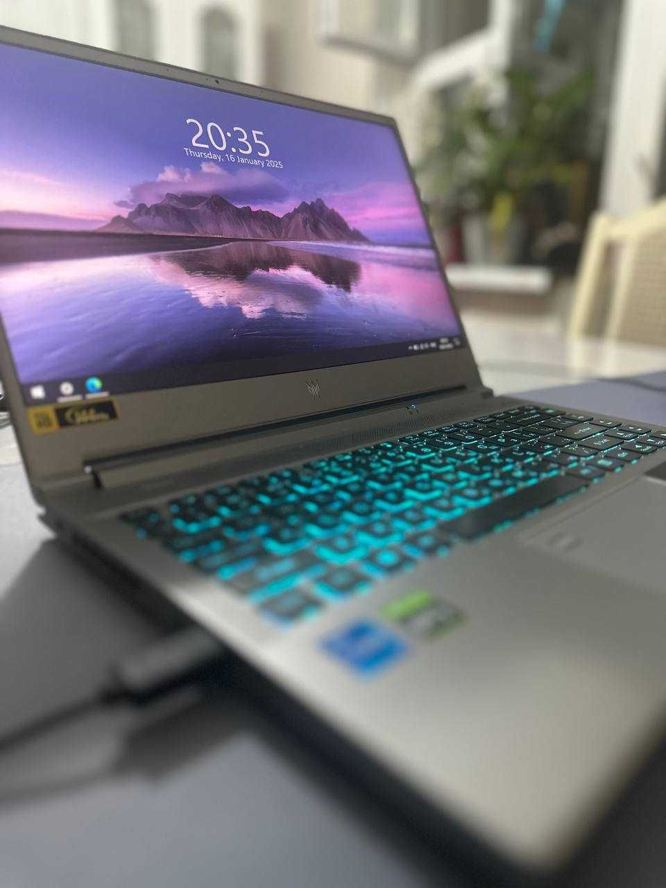 Продается игровой ноутбук Acer Predator Triton 300 SE
