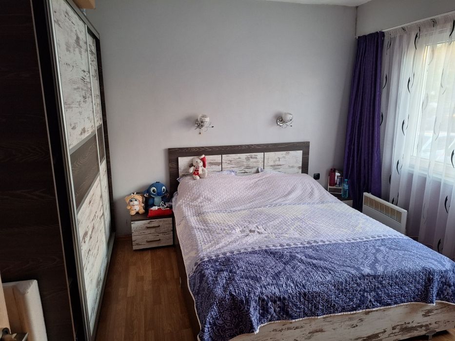 Спален комплект  от два цвята