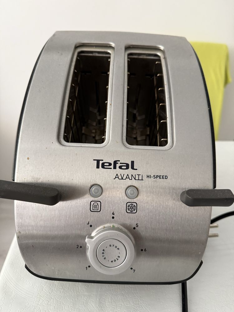 Тостер за препечени филийки на Tefal