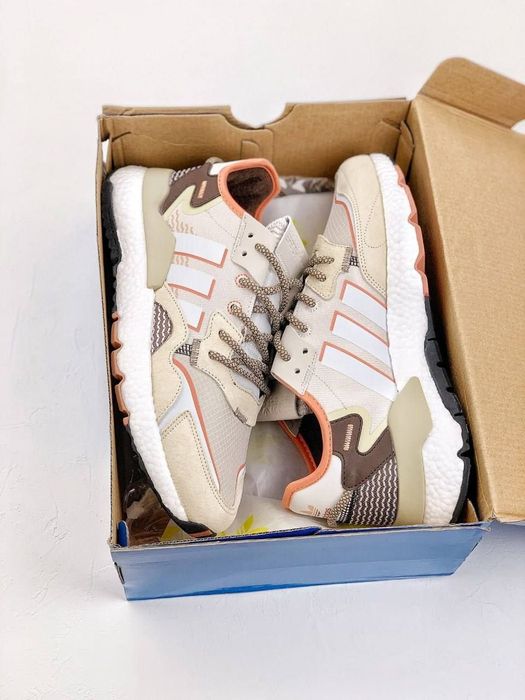 Кроссовки, Adidas