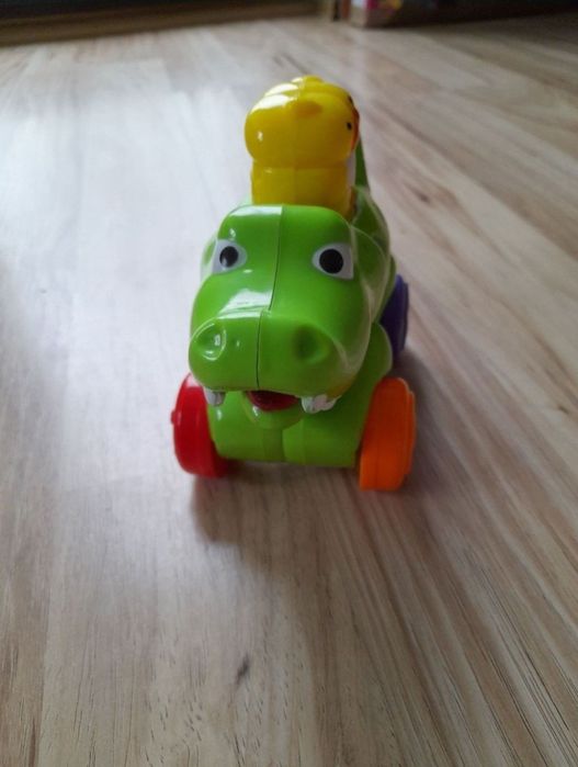joc Jucarie bebelusi Fisher Price Crocodil apasa merge

crocodil cu ro