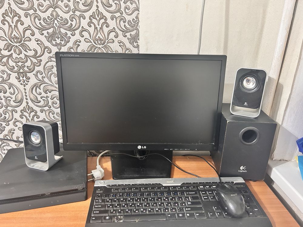Продам б/у компьютер
