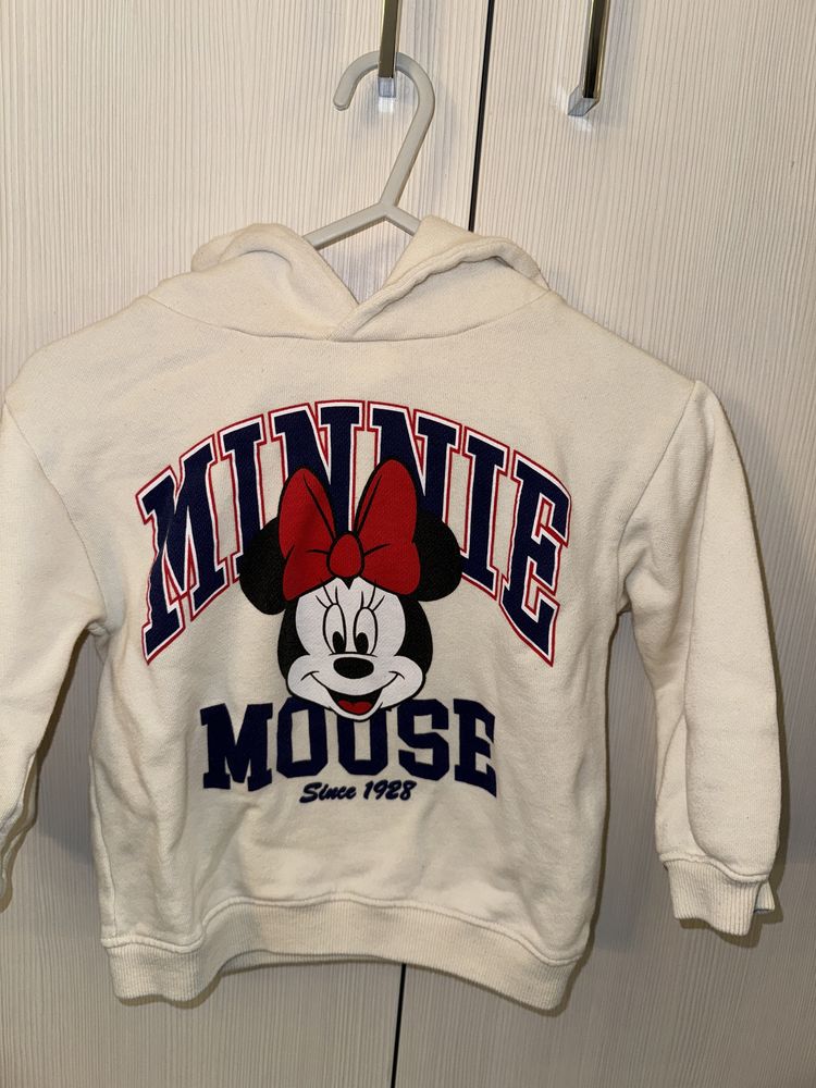 Bluza Zara cu gluga cu Minnie Mouse