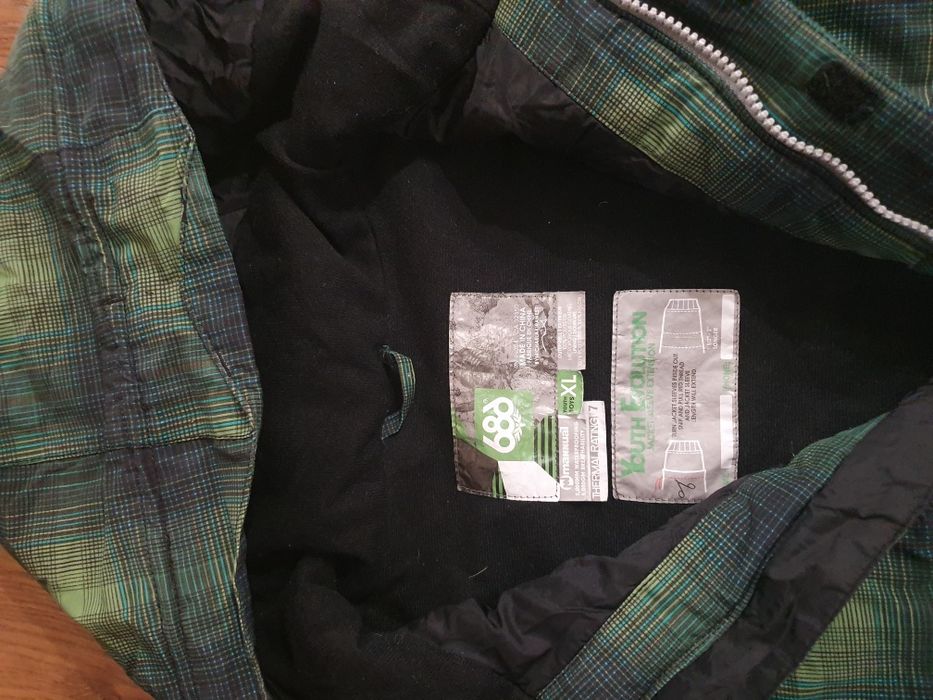 Gheaca snowboard 686 pentru copii marimea XL