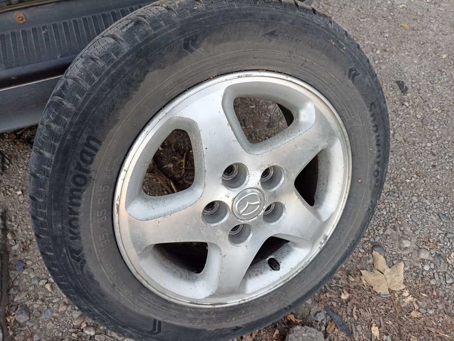 Алуминиеви джанти 15-ки с гуми