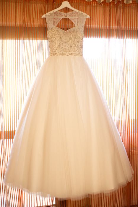 Vand rochie de mireasa