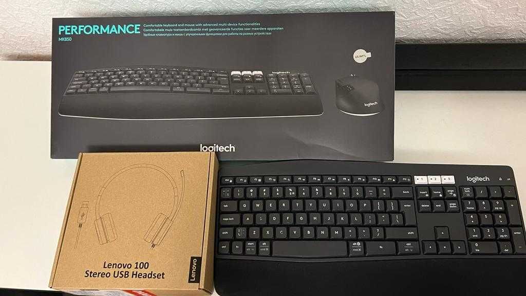 Tastatura Logitech Multi Device bluetooth, wireless K850, Casti Lenovo